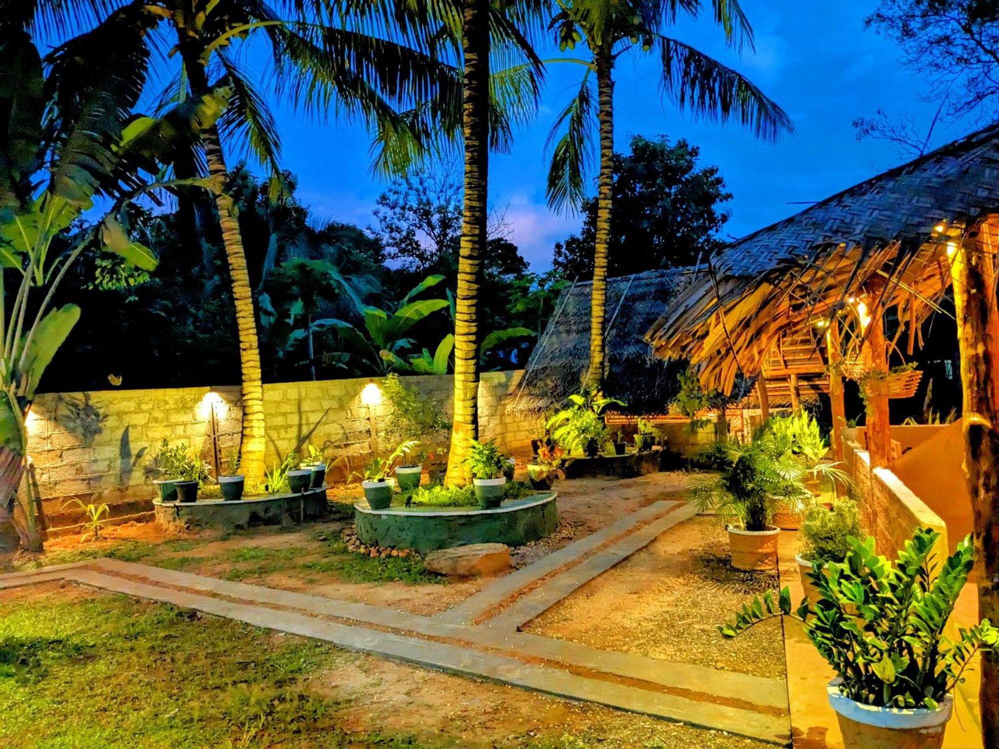 Maika Safari Lodge Udawalawe Exterior foto